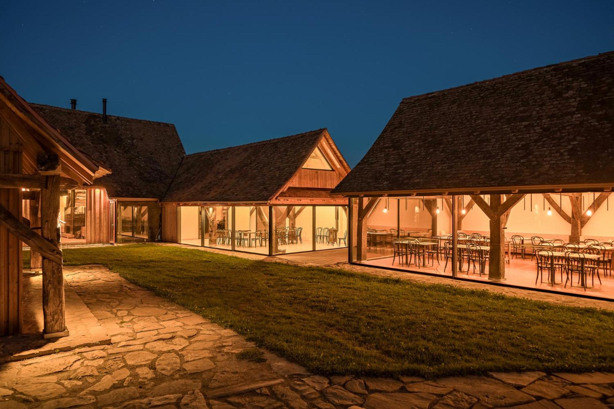 Mesendorf Gasthaus المظهر الخارجي الصورة